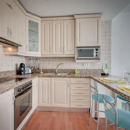 Апартаменти Adeje -playa Fanabe- Lagos De Fanabe -appartment At The Beach-close To Restaurants -airco - Heated Pools Адехе